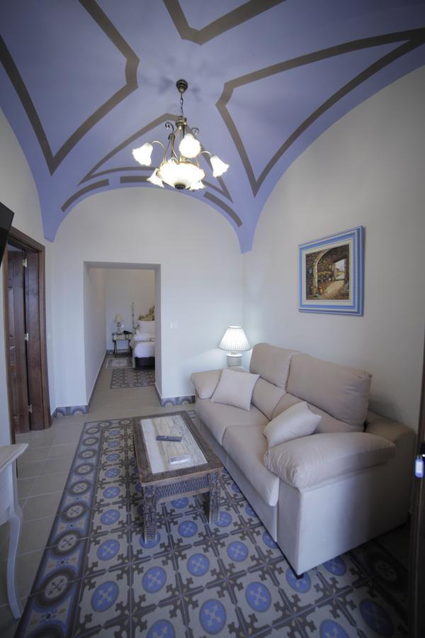 Hotel La Giralda Burguillos Del Cerro Buitenkant foto