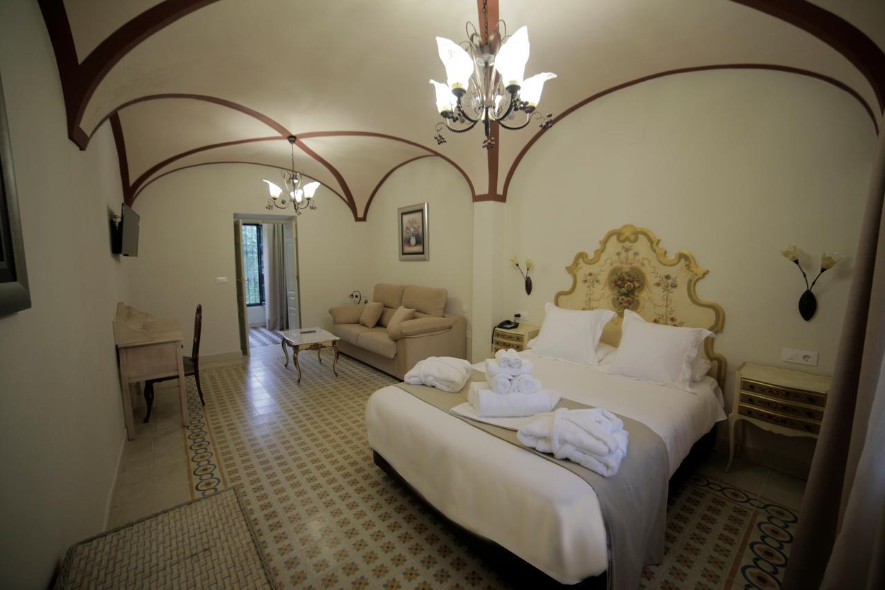 Hotel La Giralda Burguillos Del Cerro Buitenkant foto