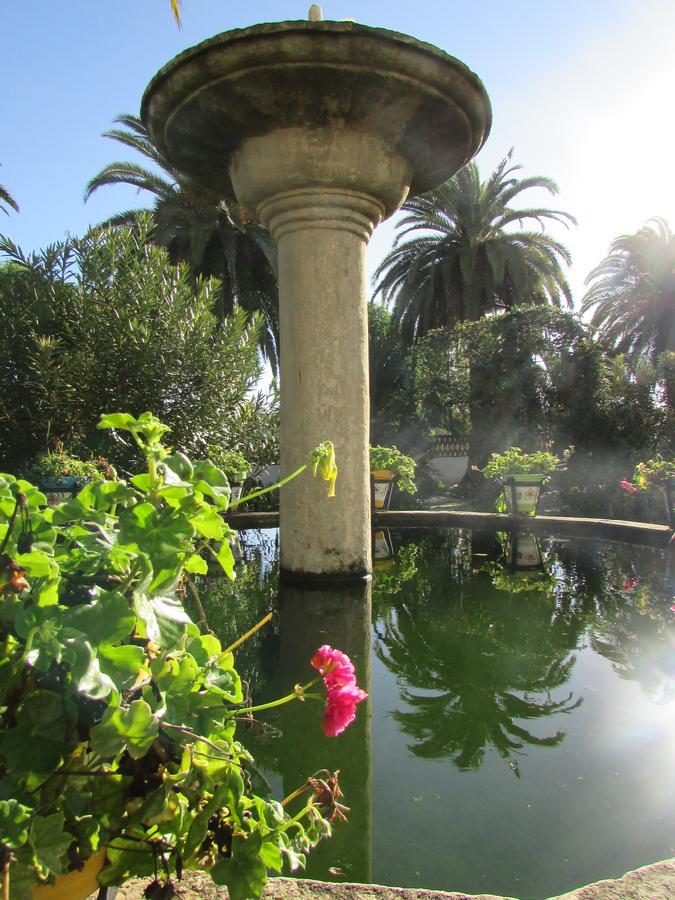 Hotel La Giralda Burguillos Del Cerro Buitenkant foto