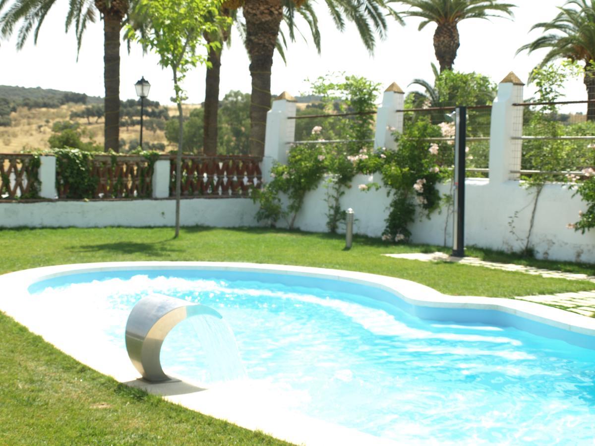 Hotel La Giralda Burguillos Del Cerro Buitenkant foto