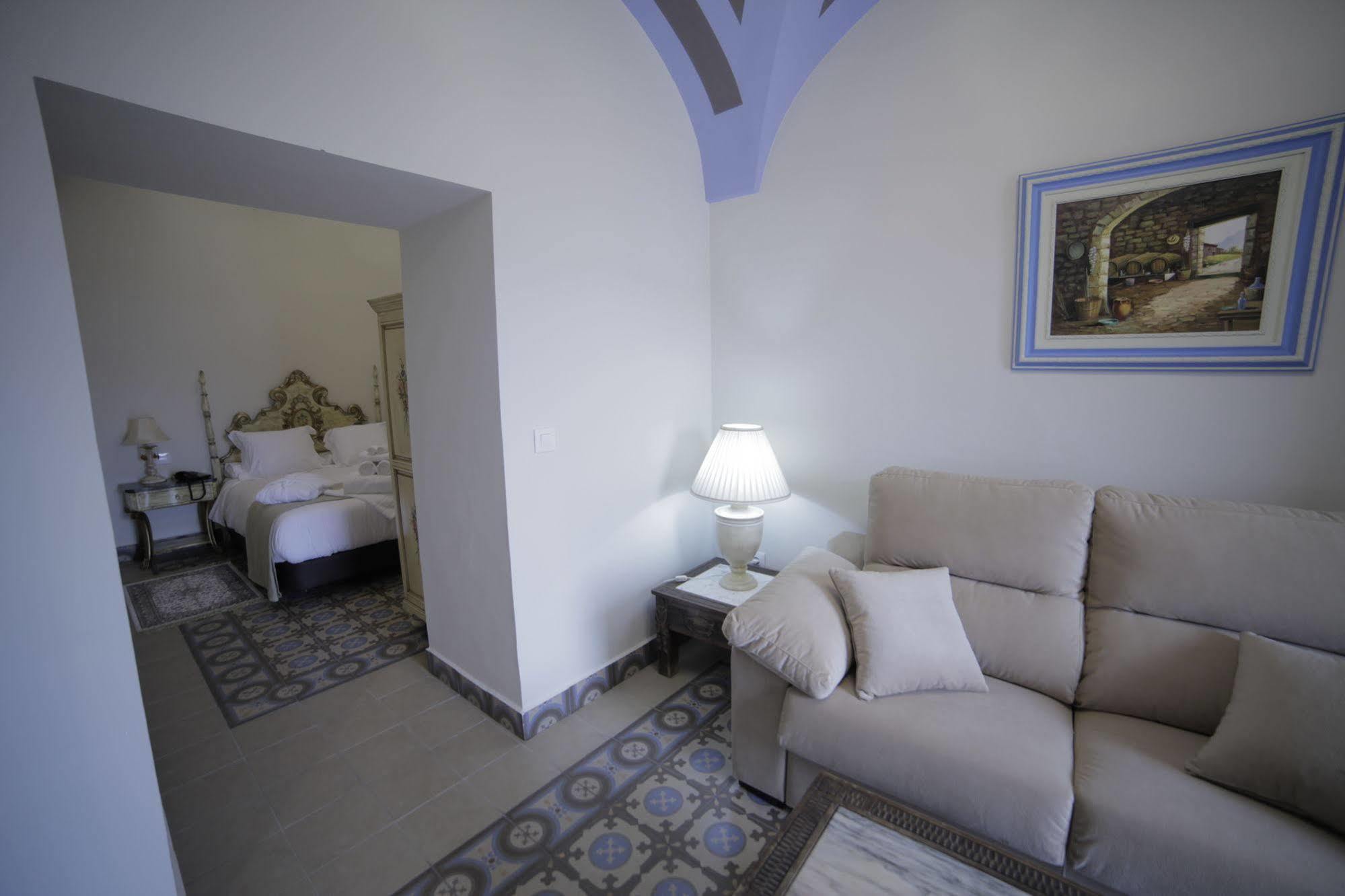 Hotel La Giralda Burguillos Del Cerro Buitenkant foto